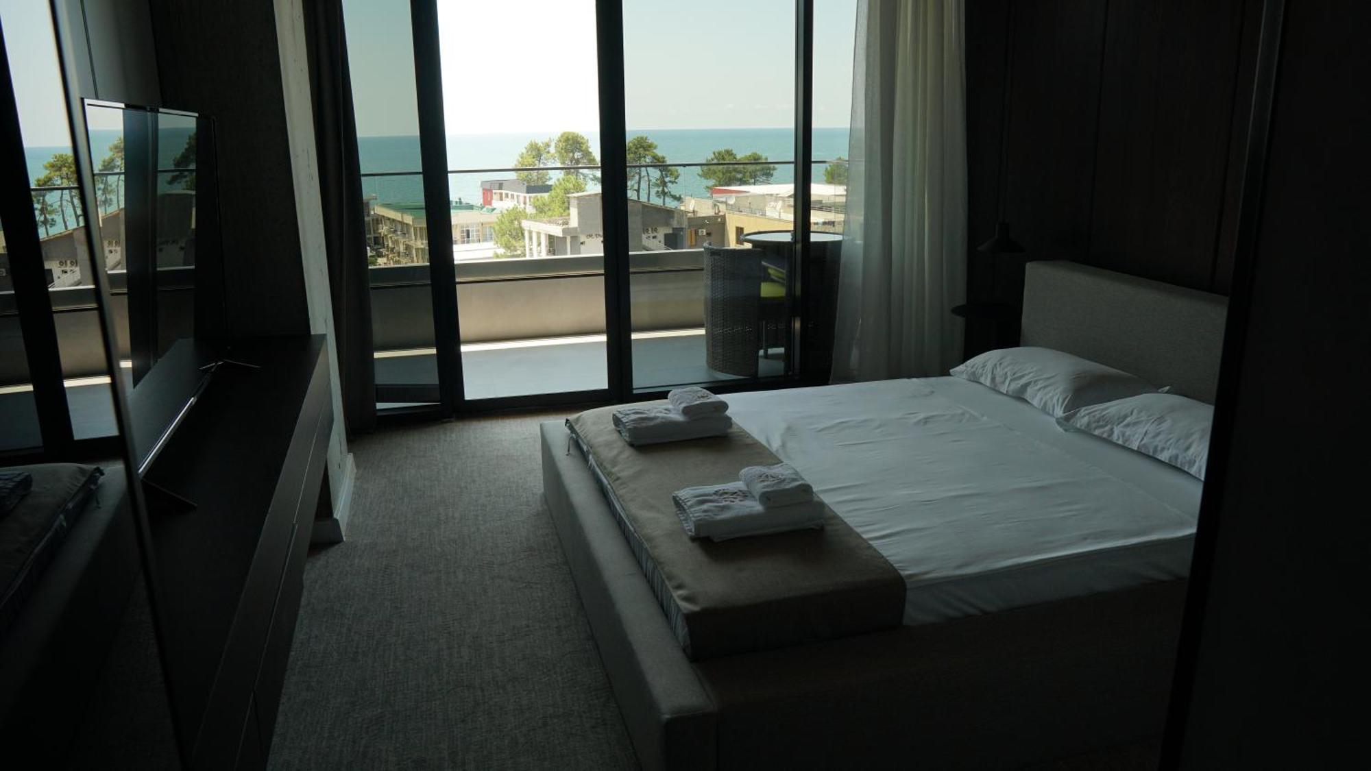 Hotel Nobilis Hall Kobuleti Esterno foto