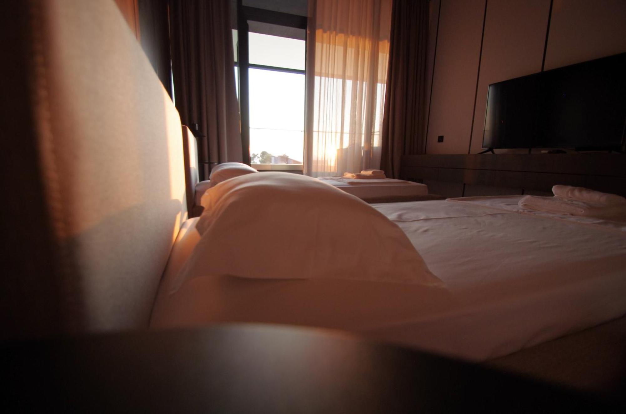 Hotel Nobilis Hall Kobuleti Esterno foto