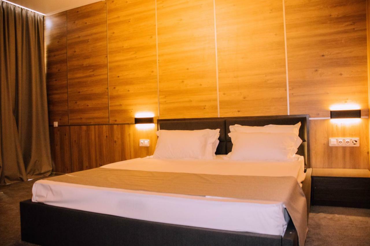 Hotel Nobilis Hall Kobuleti Esterno foto